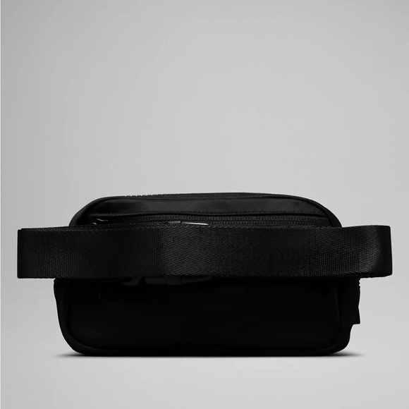 LULULEMON EVERYWHERE BELT BAG 1 L - Picture 3 of 8